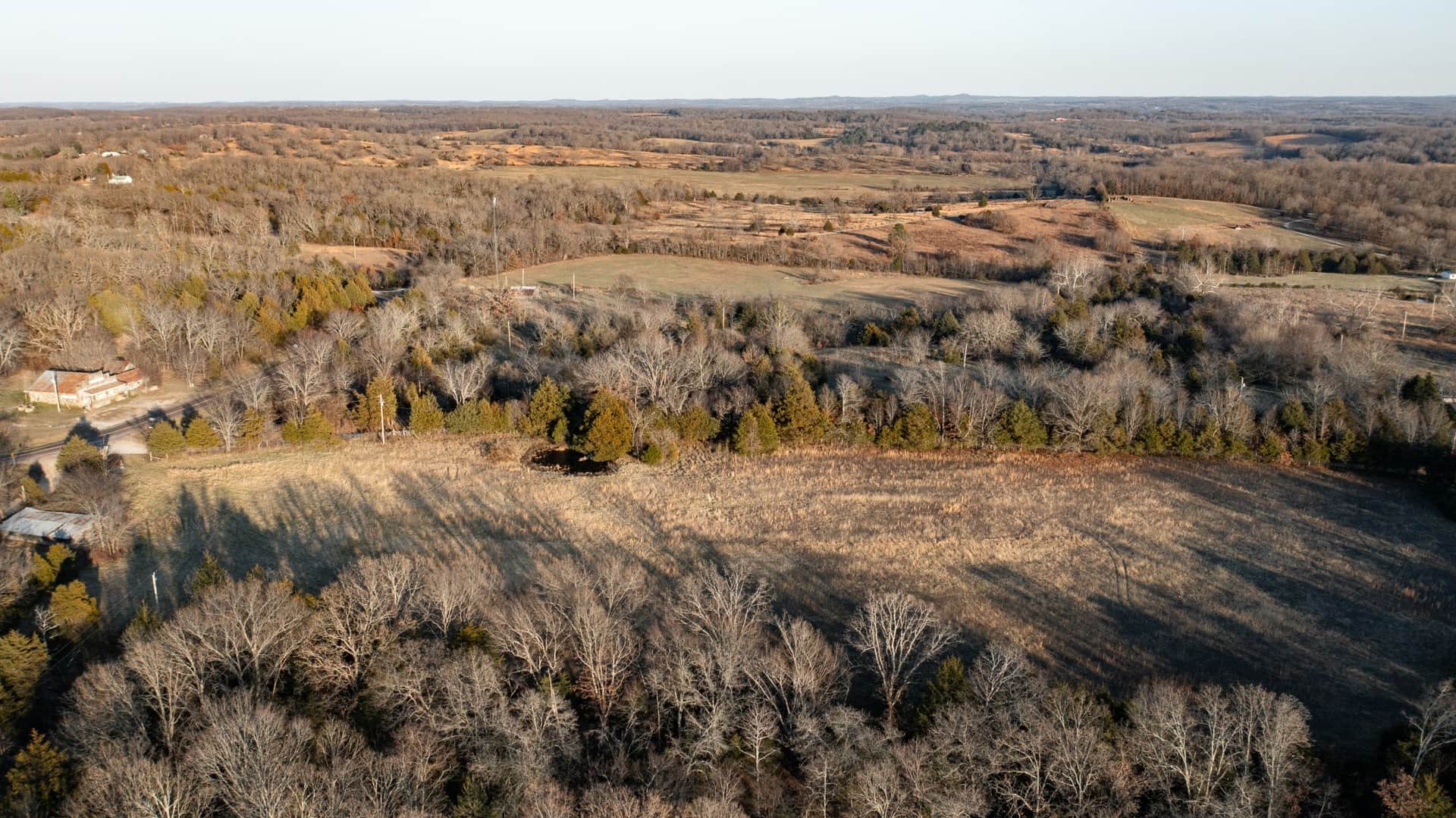 Crossroads in Douglas County, Missouri (photo 1 of 12)