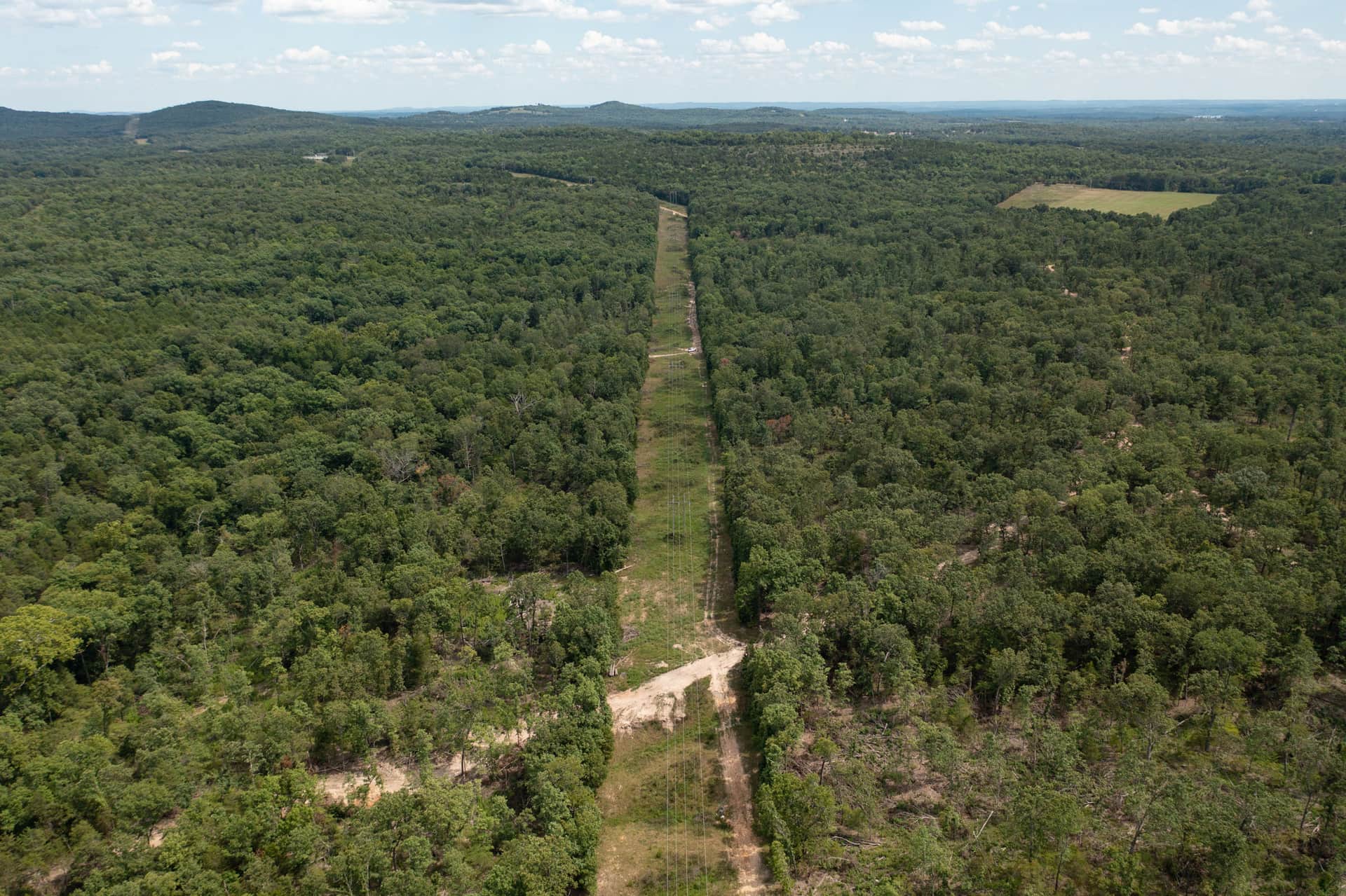 Wildwood in Taney County, Missouri (photo 1 of 27)